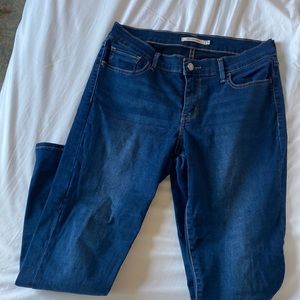 Women’s Levi’s super skinny ankle jeans 710